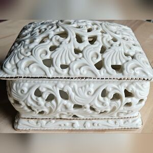 Vintage Jewelwry Box, Vintage Storage Chest, Vintage Jewelery Chest